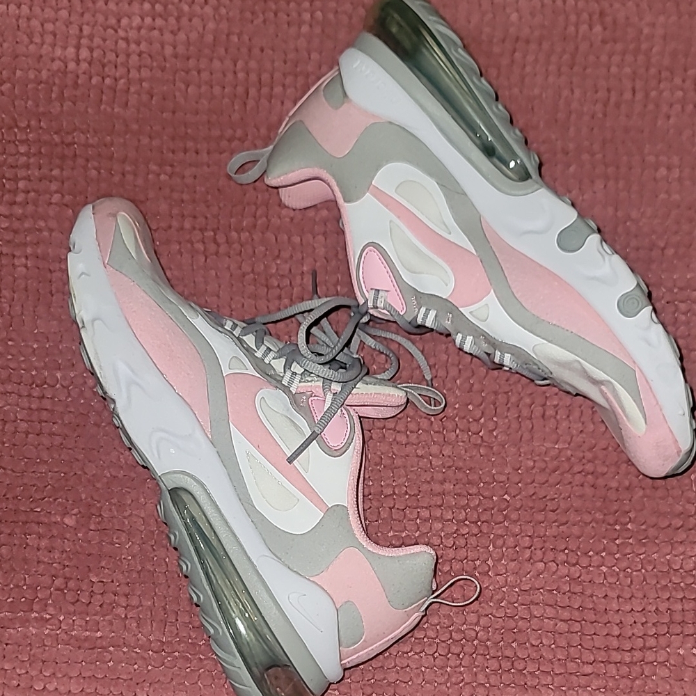 Nike Air 270